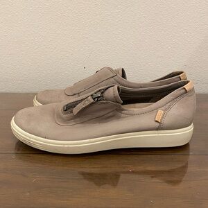 ECCO Men's Taupe Slip-On Loafers size 7
